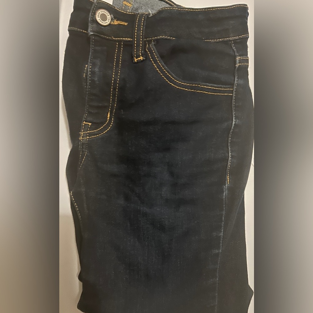 KanCan dark blue denim women’s skinny jeans size 26.